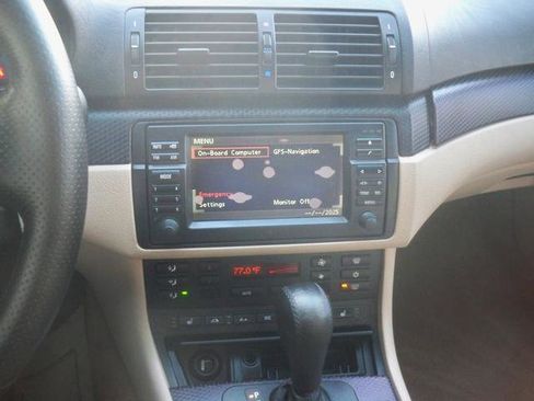 Used 2006 BMW 330Ci Convertible image 12