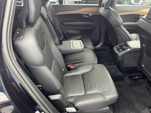 Used 2023 Volvo XC90 B6 Core w/ Protection Package Premier image 19