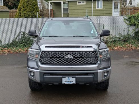 Used 2018 Toyota Tundra SR5 w/ TRD Off Road Package image 8