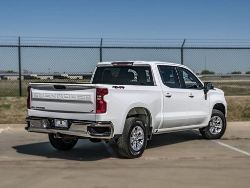 Used 2026 Chevrolet Silverado 1500 LT AWD/4WD image 11