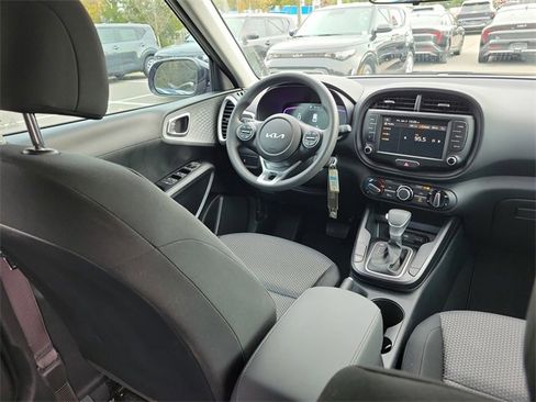 New 2025 Kia Soul LX w/ LX Technology Package image 13