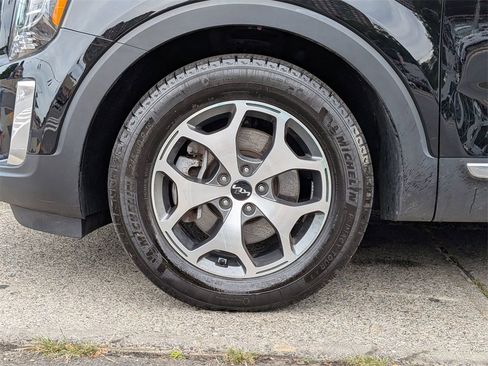 Used 2022 Kia Telluride EX image 29