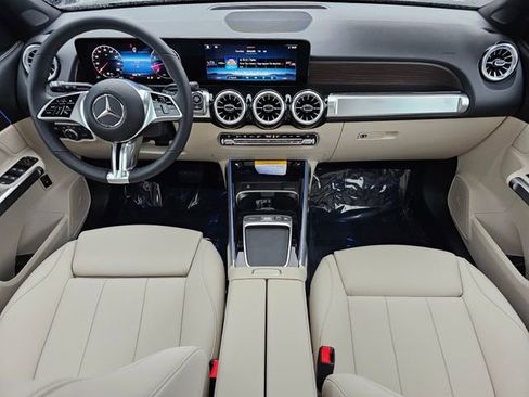 New 2026 Mercedes-Benz GLB 250 4MATIC image 26