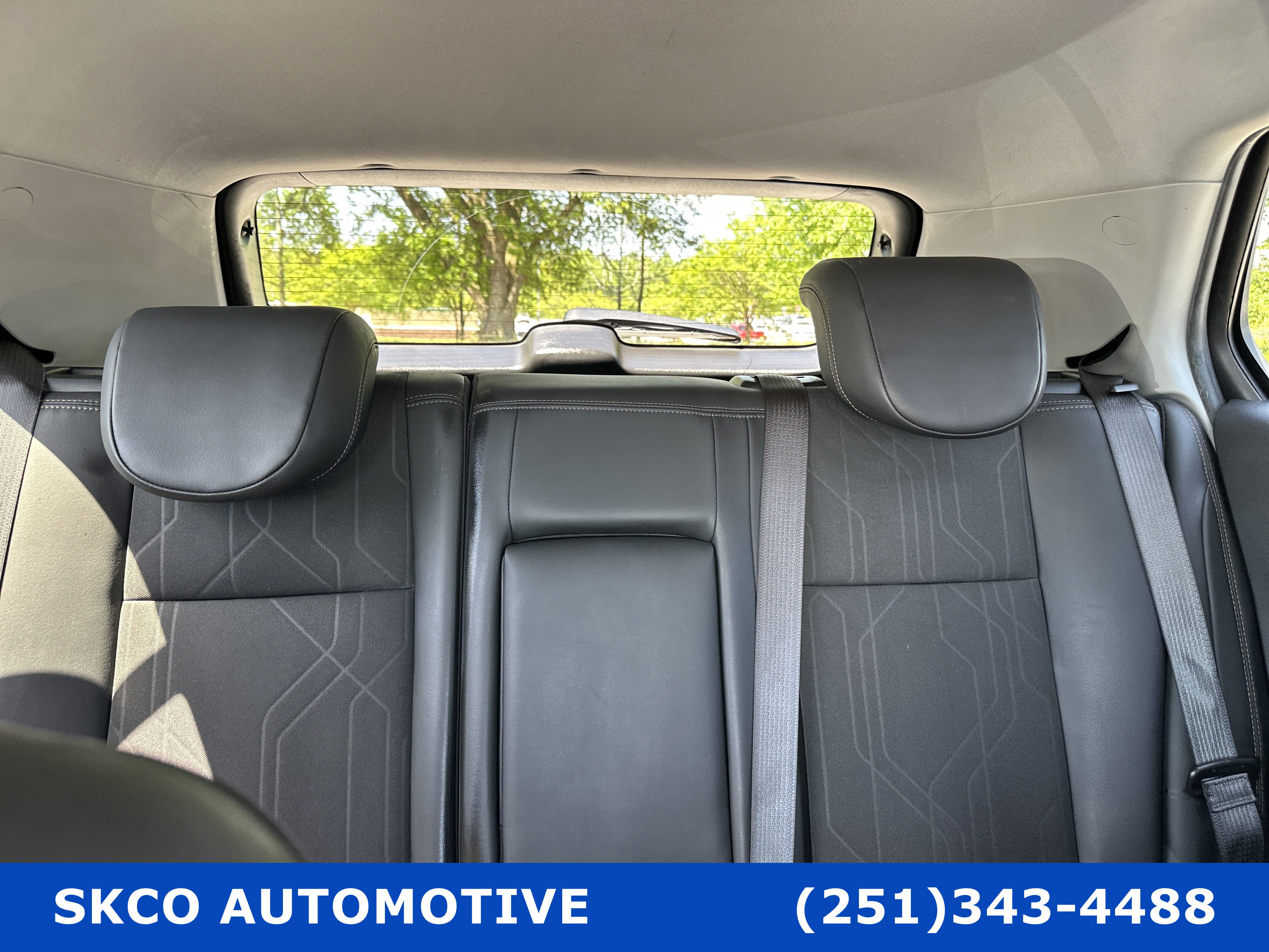 Used 2022 Chevrolet Trax LT w/ LT Convenience Package FWD image 27