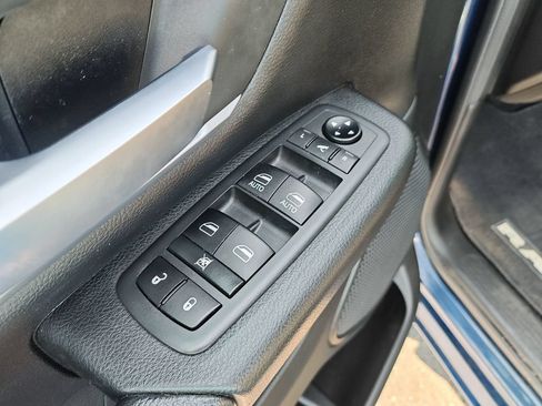 Used 2020 RAM 1500 Big Horn AWD/4WD image 11