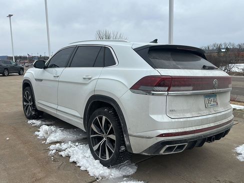 Used 2024 Volkswagen Atlas Cross Sport SEL Premium R-Line image 9