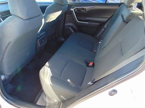 Used 2024 Toyota RAV4 LE image 21