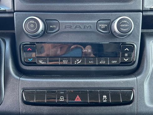 Used 2024 RAM ProMaster 2500 image 19