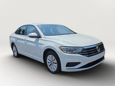 Used 2020 Volkswagen Jetta S w/ Driver Assistance Package FWD image 3