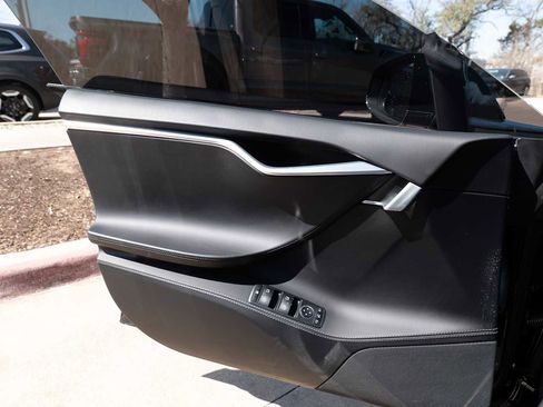 Used 2017 Tesla Model S 75 image 19