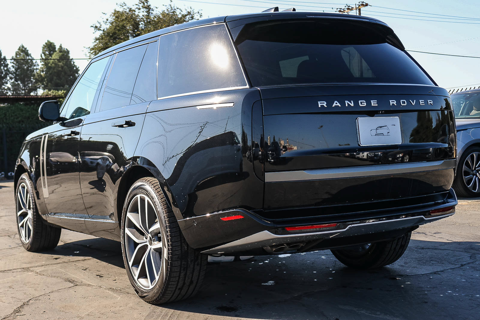 New 2026 Land Rover Range Rover SE AWD/4WD image 7