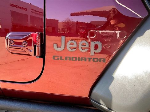 Used 2021 Jeep Gladiator Mojave image 15
