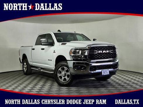 Used 2024 RAM 2500 Big Horn w/ Off Road Package AWD/4WD image 1