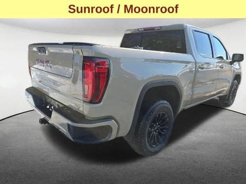 Used 2022 GMC Sierra 1500 AT4 w/ AT4 Preferred Package AWD/4WD image 5