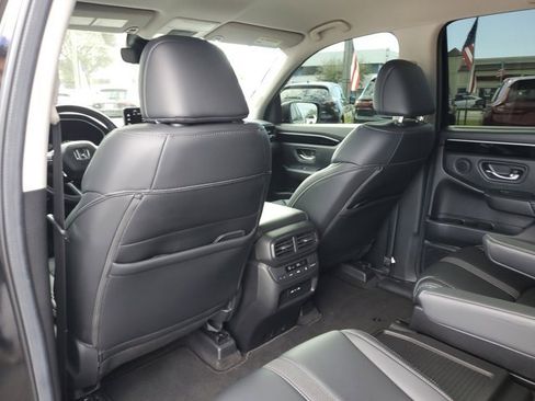 Used 2024 Honda Pilot EX-L image 12