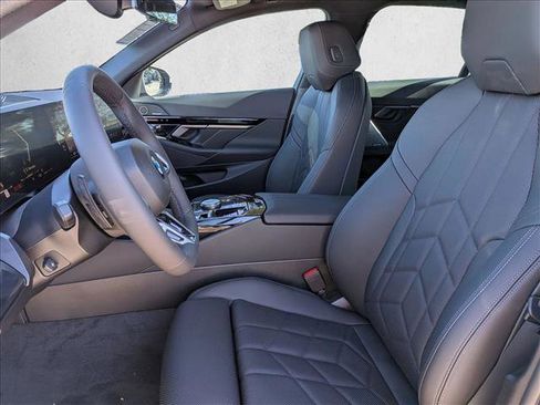 New 2026 BMW 530i xDrive w/ M Sport Package image 4