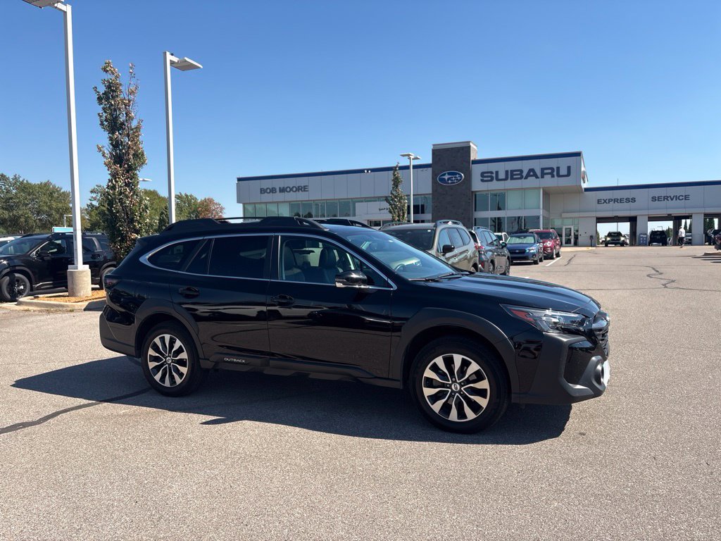 Used 2023 Subaru Outback Limited XT AWD/4WD image 1