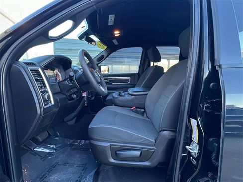 Used 2021 RAM 1500 Classic Warlock image 24