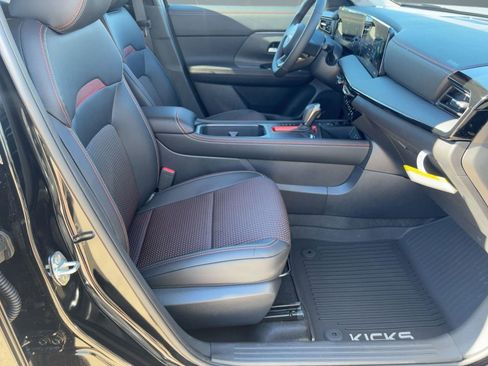 New 2026 Nissan Kicks SR w/ Cold Weather Package image 29