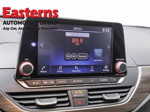 Used 2024 Nissan Altima 2.5 SV image 19