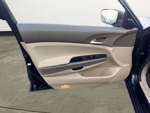 Used 2010 Honda Accord LX image 14