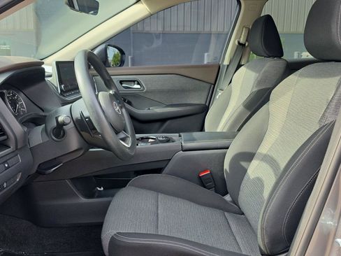 Used 2023 Nissan Rogue SV AWD/4WD image 9