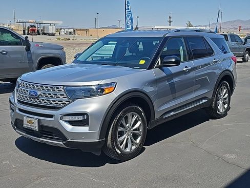 Used 2024 Ford Explorer Limited image 7