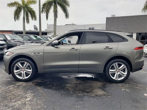 Used 2018 Jaguar F-PACE R-Sport image 2