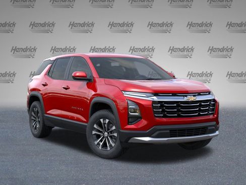 New 2026 Chevrolet Equinox LT image 2