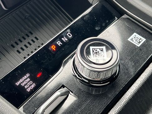 New 2026 Jeep Grand Cherokee Altitude image 20