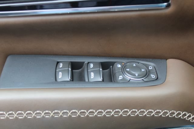 Used 2025 GMC Yukon Denali Ultimate w/ LPO, Floor Liner Package AWD/4WD image 42
