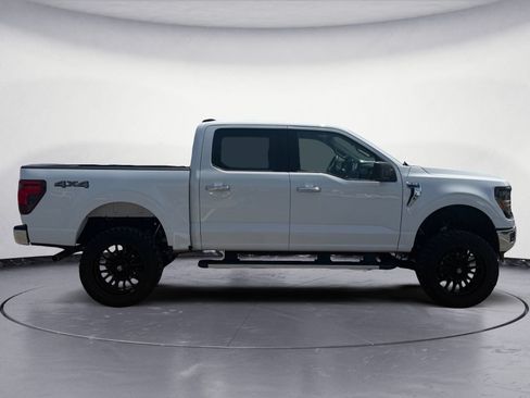 Used 2025 Ford F150 XLT w/ Equipment Group 301A Standard AWD/4WD image 6