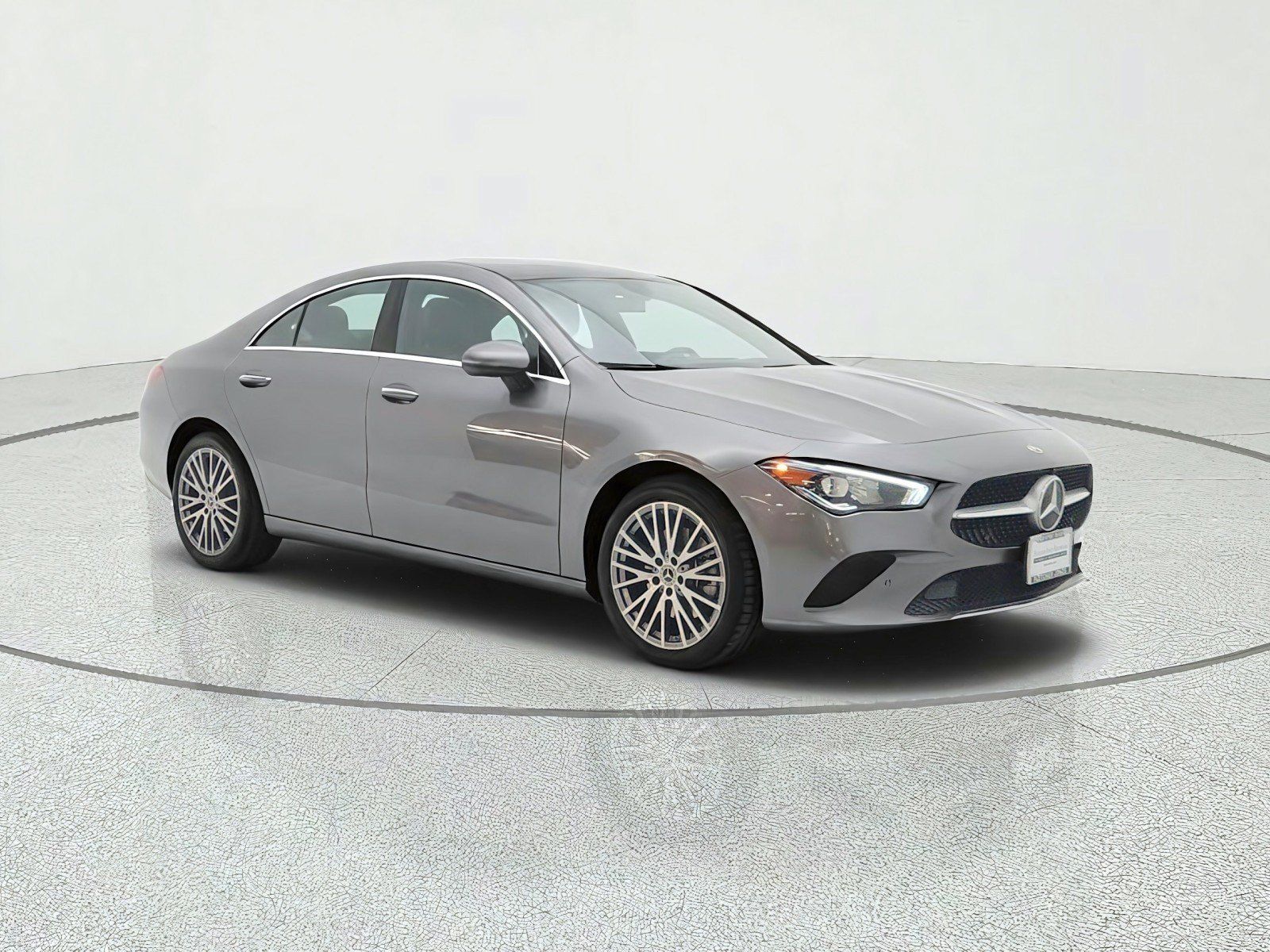 Used 2023 Mercedes-Benz CLA 250 image 3