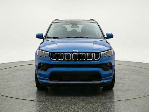 Used 2025 Jeep Compass Limited image 2