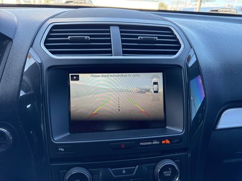 Used 2017 Ford Explorer XLT w/ Equipment Group 202A image 23