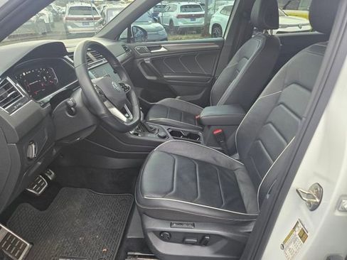 Certified 2023 Volkswagen Tiguan SEL R-Line image 10
