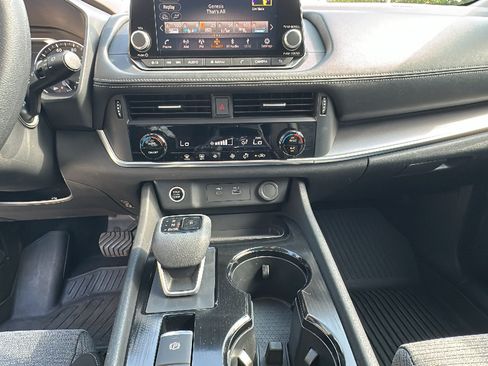 Certified 2023 Nissan Rogue SV AWD/4WD image 19