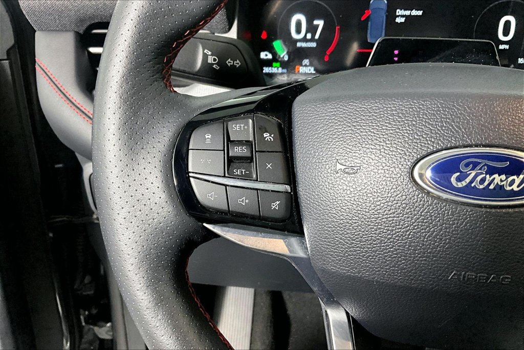 Used 2025 Ford Explorer ST-Line w/ ST-Line Street Pack AWD/4WD image 18