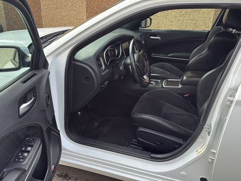 Used 2018 Dodge Charger GT image 22
