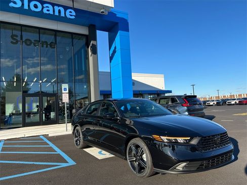 New 2025 Honda Accord Sport image 18