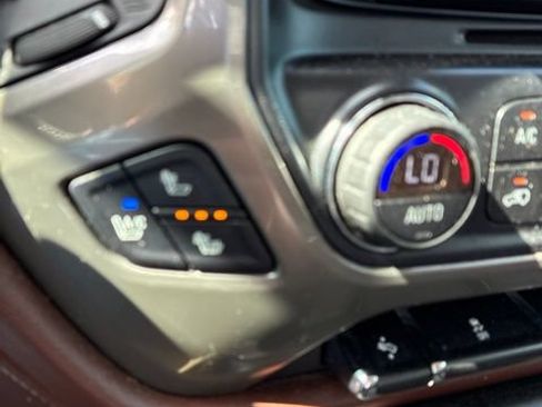 Used 2015 Chevrolet Silverado 1500 High Country w/ High Country Premium Package AWD/4WD image 20