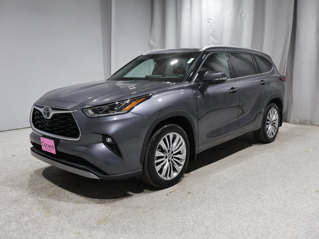 Used 2024 Toyota Highlander Platinum AWD/4WD image 5
