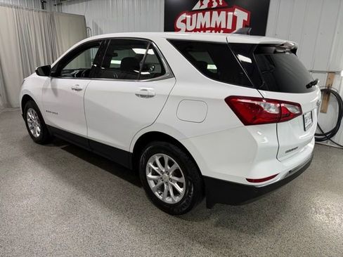 Used 2020 Chevrolet Equinox LT w/ Driver Convenience Package AWD/4WD image 6