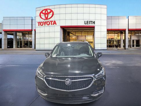 Used 2021 Buick Enclave Premium w/ Sun and Sites Package image 2