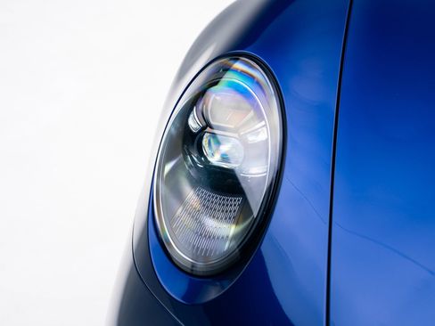 Used 2022 Porsche 911 Turbo S image 11