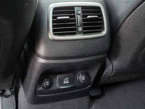 Used 2019 Kia Sorento SX image 13