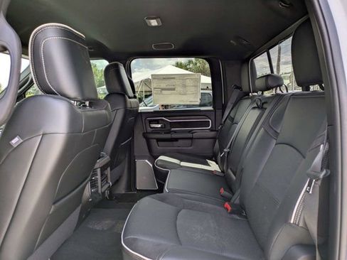 New 2026 RAM 2500 Laramie AWD/4WD image 13