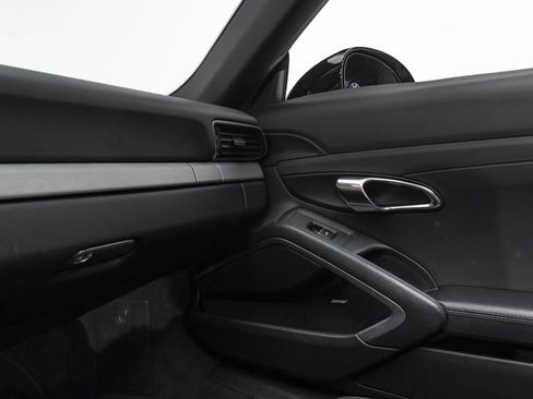 Used 2015 Porsche 911 Carrera S image 39