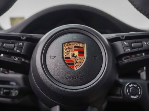 Used 2026 Porsche Macan AWD/4WD image 27