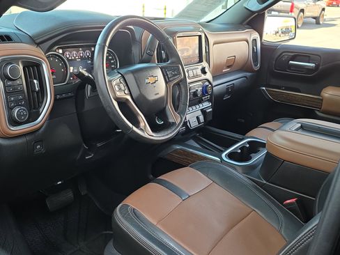 Used 2019 Chevrolet Silverado 1500 High Country w/ Technology Package image 14